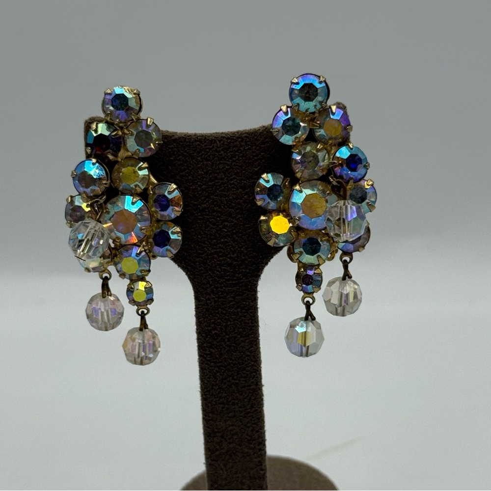 Vintage 1970s large Elegant Multicolor Crystal Drop clip on Earrings